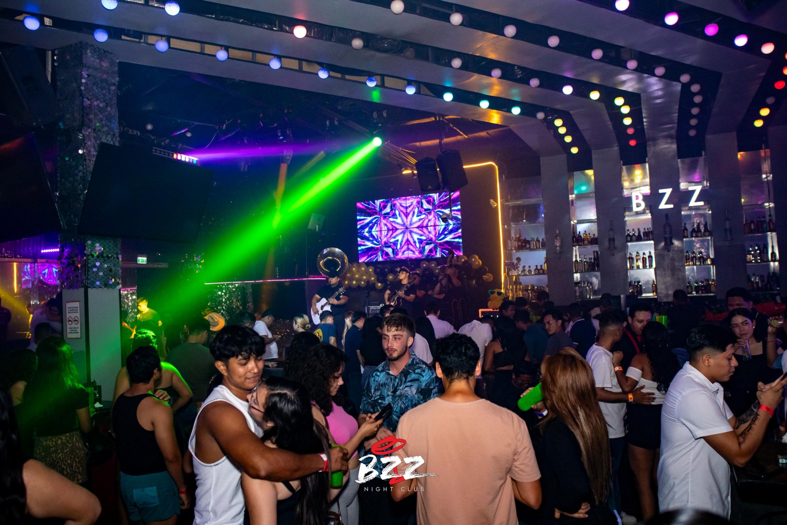 Barezzito Night Club